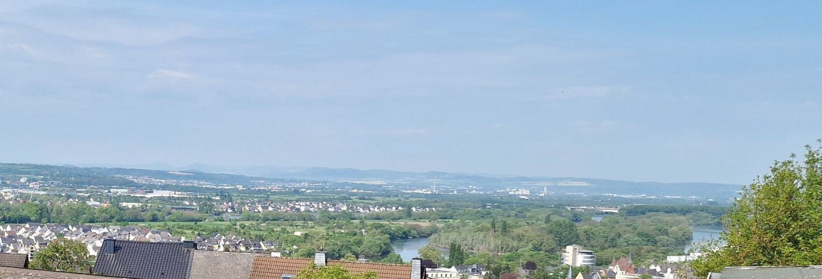 Vallendar: Gepflegte 2-Raum-Dachgeschosswohnung mit Einbauküche in Vallendar Vallendar: Gepflegte 2-Raum-Dachgeschosswohnung mit Einbauküche in Vallendar