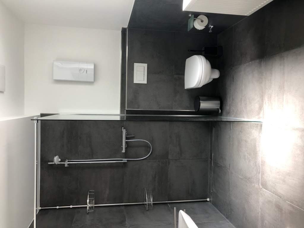 Wohnung 2 Dusche WC Wohnung 2 Dusche WC