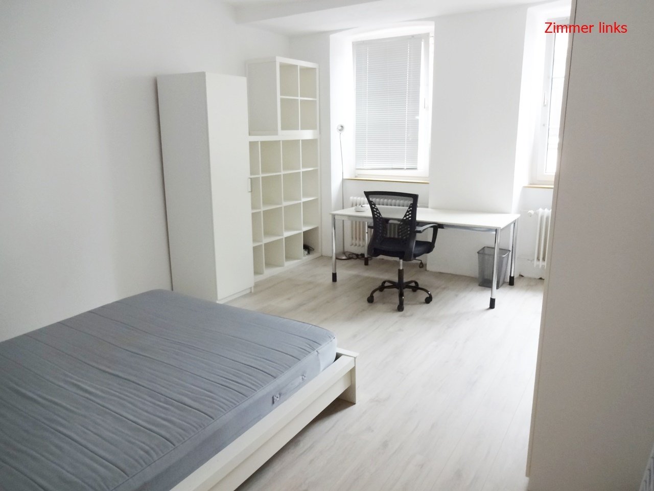 Zimmer links 01 Zimmer links 01