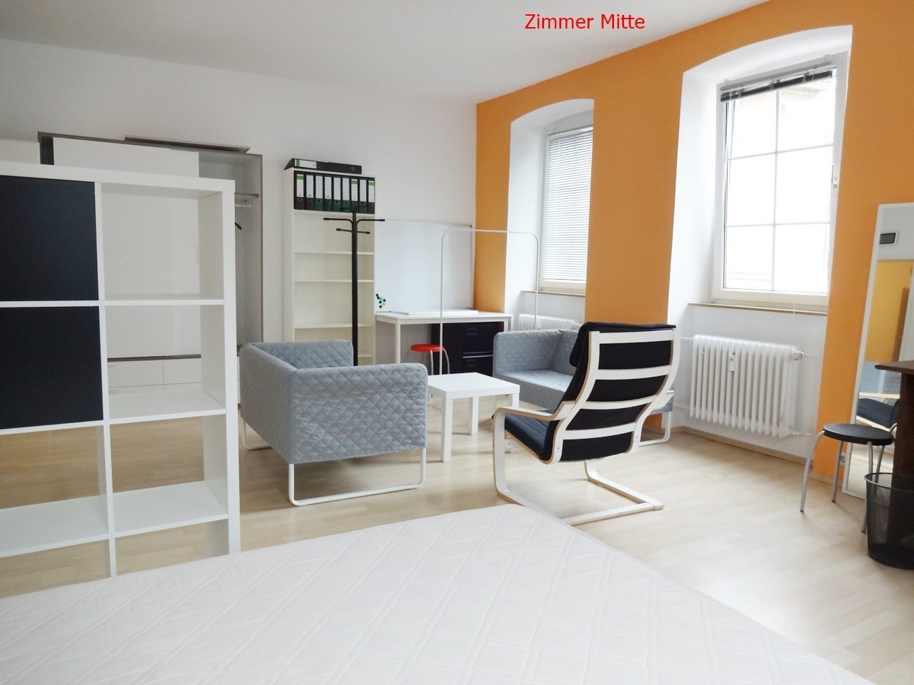 Zimmer Mitte 04 Zimmer Mitte 04