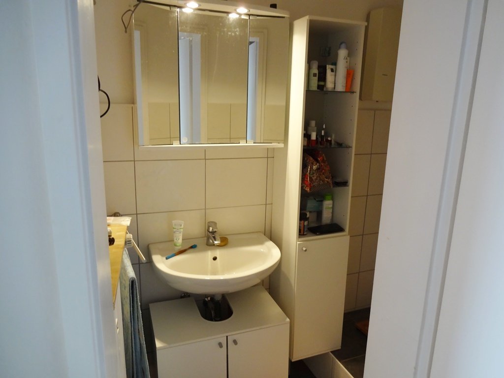 Apt. 7 Bad 01